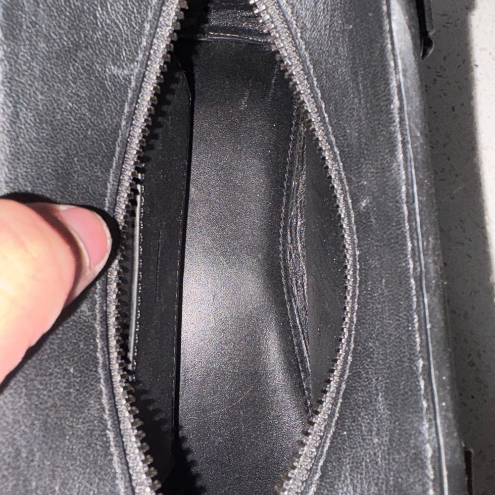 Balenciaga Handbag - Picture 3 of 7
